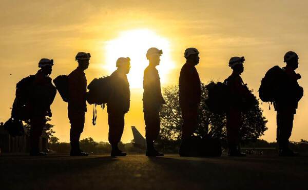El Salvador manda cinco toneladas más de ayuda humanitaria y relevará 120 rescatistas en Venezuela