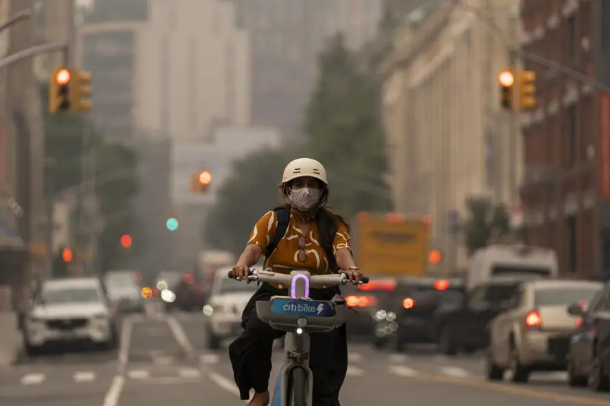 Humo de incendios en Canadá afecta a millones en EE.UU.