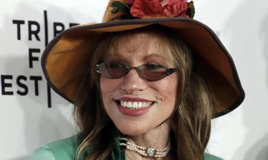 Carly Simon revela que padece párkinson y cáncer pero también prepara disco a los 83 años