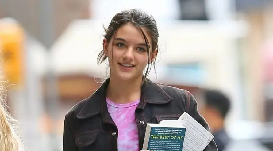 Suri, la hija de Tom Cruise, se cambia legalmente el apellido de su padre