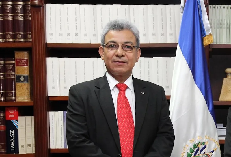 CIDH concluye que El Salvador violó derechos del exmagistrado Salomón Padilla al destituirlo y pasa el caso a Corte IDH