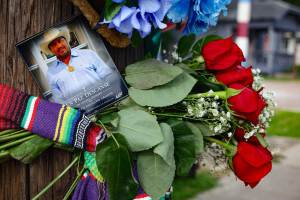 ICE mantiene bajo custodia a un testigo clave de la muerte del migrante Lorenzo Salgado