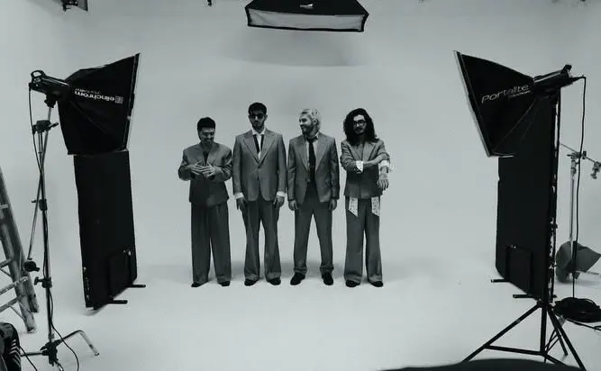 El dress code de Morat: traje formal para los conciertos de su gira "Ya es mañana"