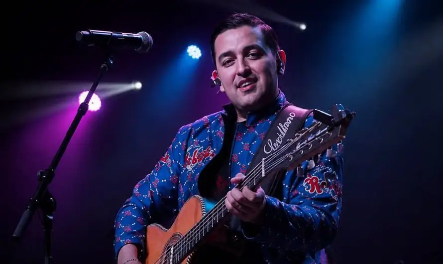 El cantante de música regional mexicana Adán R. es asesinado a balazos en Sinaloa