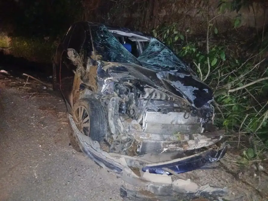 Dos motociclistas mueren tras impactarse contra un vehículo en carretera a Santa Ana