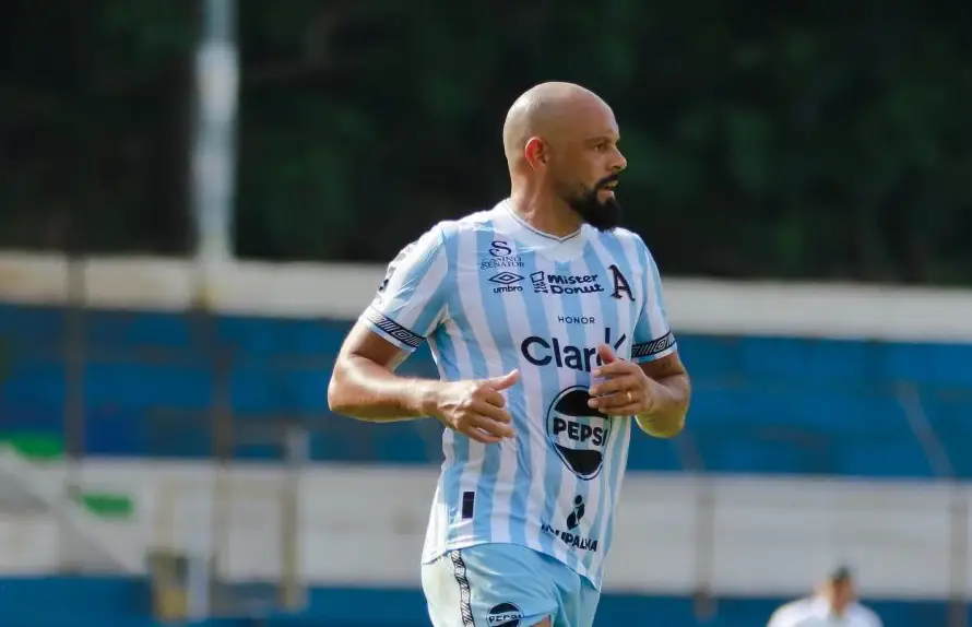 Alianza confirma amistosos de pretemporada ante Municipal y Sacachispas en Guatemala