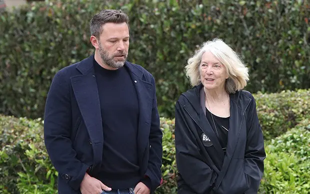 Fallece la madre de los actores Casey y Ben Affleck, Chris Anne Affleck