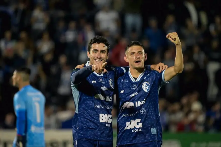 El Municipal de Guatemala y el Cartaginés costarricense miden fuerzas en su estreno en la Copa Centroamericana