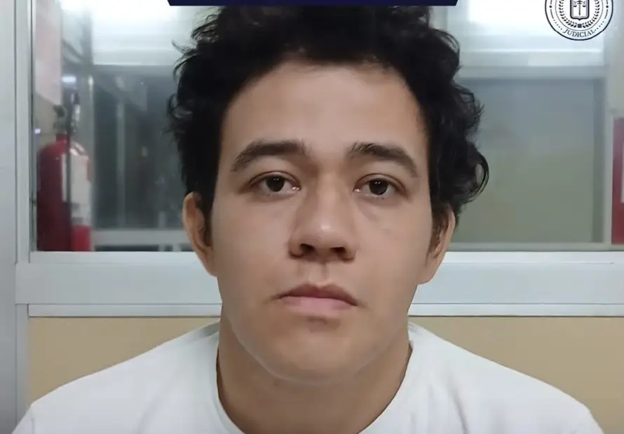 Condenan a 10 años de prisión a joven por robar el celular de su excompañera de trabajo en Santa Ana