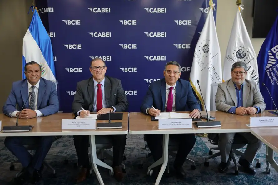 BCIE financiará modernización del sistema de agua potable Guluchapa