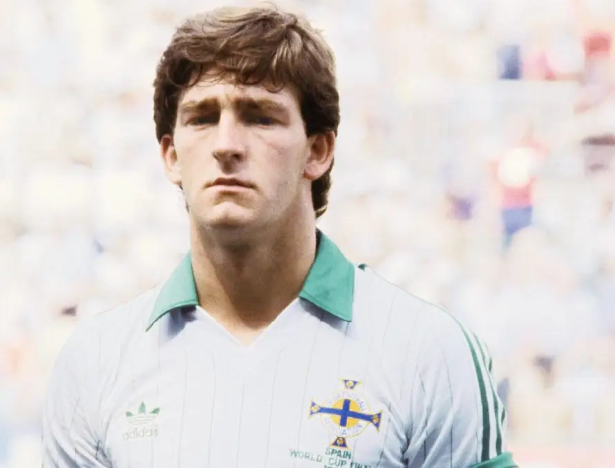 El debutante más joven de la historia se retiró del fútbol con 26 años