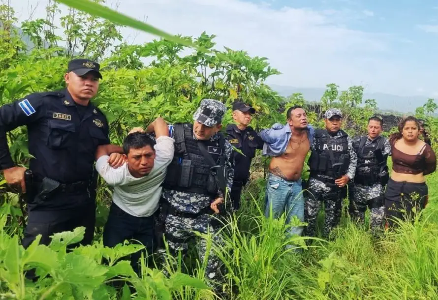PNC arresta a tres y los señala de secuestrar a una menor de 15 años en San Juan Opico