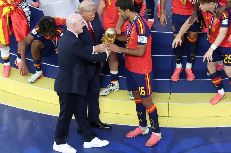 Trump e Infantino entregan la Copa Mundial 2026 a una España extasiada en Nueva York