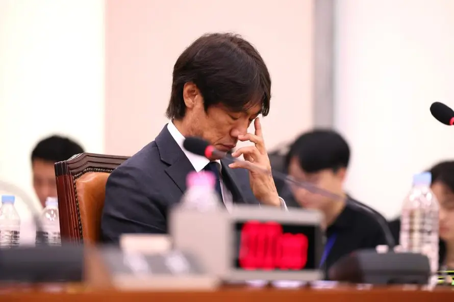 El exseleccionador surcoreano comparece ante el Parlamento tras eliminación del Mundial