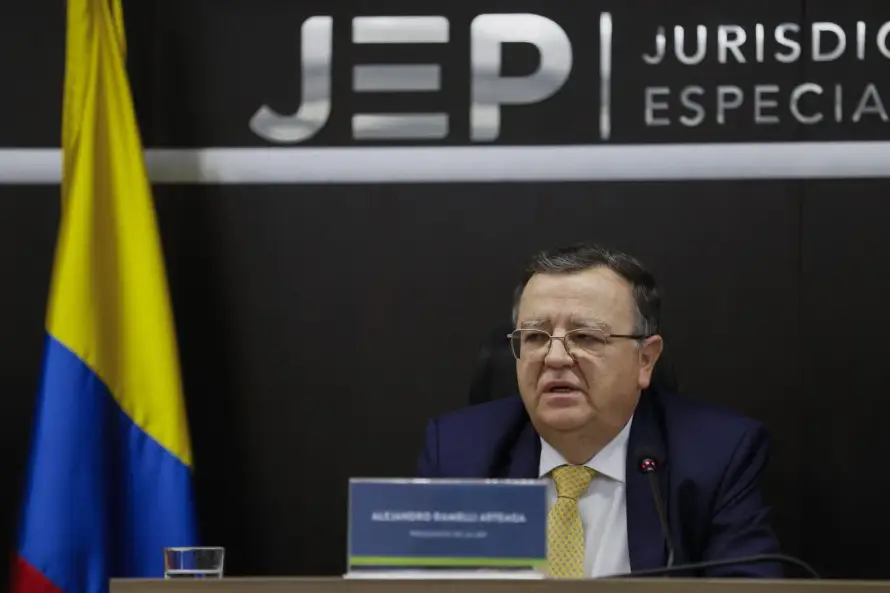 Colombia ratifica condenas a exjefes de FARC y exmilitares por crímenes de lesa humanidad