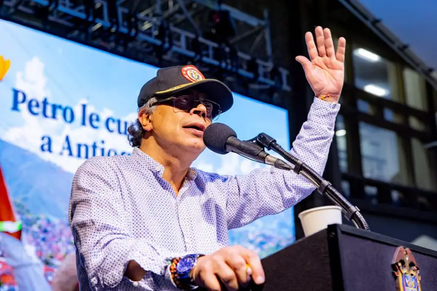 El presidente electo de Colombia acusa a Petro de orquestar un "golpe de Estado"