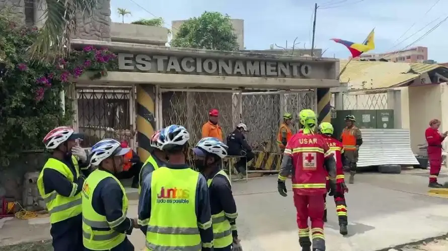 Bukele relata que tras 58 horas aún trabajan en rescatar a Hernán Gil junto a equipos de otros países