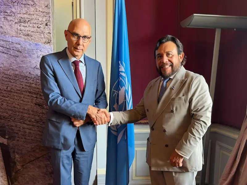 Vicepresidente de El Salvador y alto comisionado de la ONU acuerdan “mantener canales de comunicación fluidos”