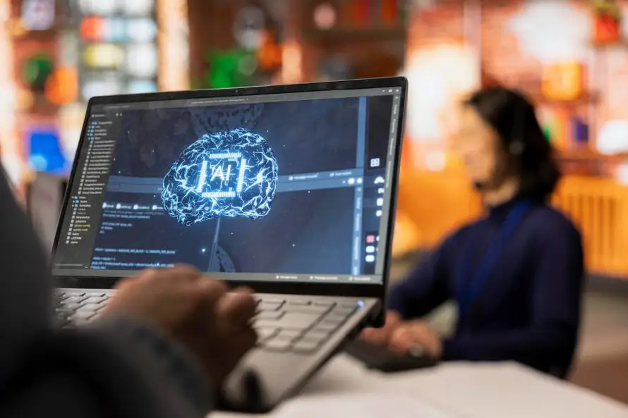 Microsoft y AMD expanden su red de inteligencia artificial con la tecnología Helios