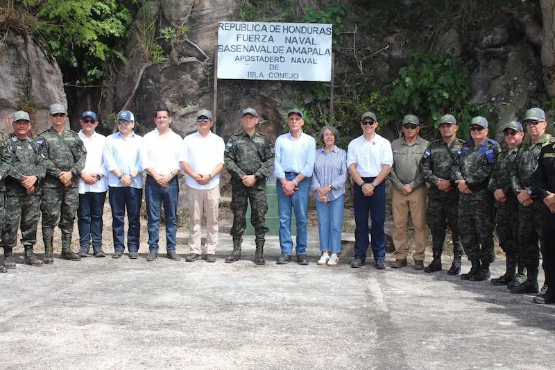 Canciller de Honduras anuncia próxima reunión con El Salvador por isla Conejo
