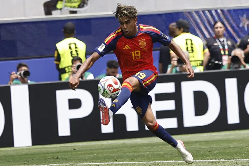 Luis de la Fuente confía en que Lamine Yamal brille ante Francia en las semifinales del Mundial 2026 