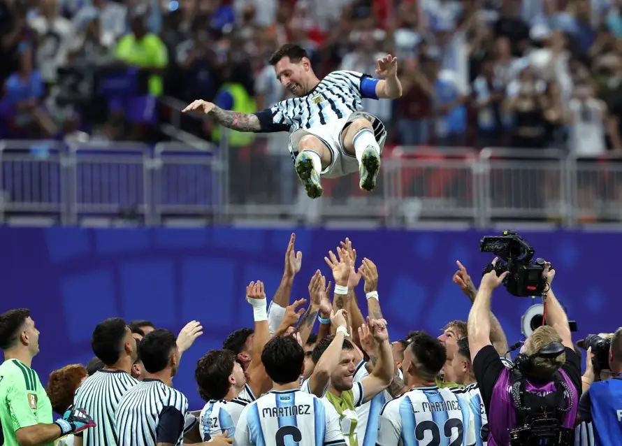 Argentina va por las semifinales y por dos partidos más para Lionel Messi