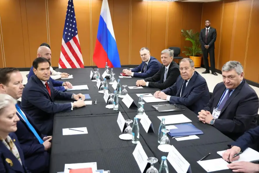 El Kremlin espera las nuevas propuestas de paz de EE.UU. tras el fracaso de Anchorage