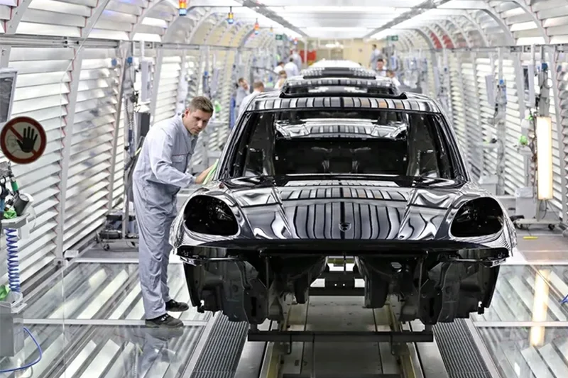 Porsche anuncia recortes de 5,000 puestos de trabajo adicionales hasta 2035