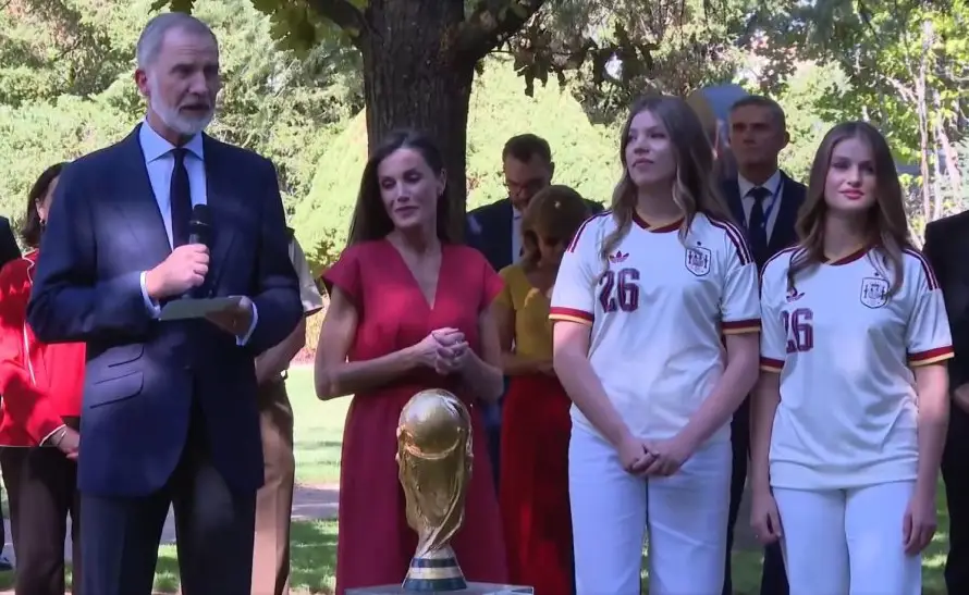 Los Reyes de España destacan a la selección campeona: "Son un conjunto estelar y legendario"