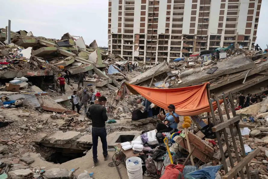 Aumentan a 4,734 los muertos por los terremotos de hace casi tres semanas en Venezuela