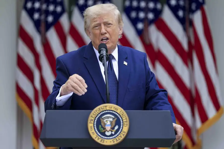 Trump dice que es el "número uno en TikTok" pero no aparece en el Top 50