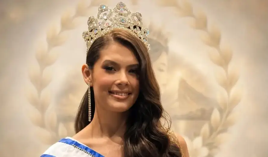 La santaneca Estéfany Ábrego fue coronada como primera Miss Cuzcatlán