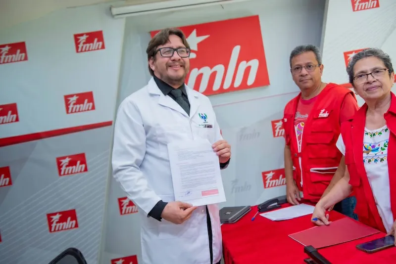 Rafael Aguirre sugiere un pacto fiscal para financiar mejores salarios para trabajadores nacionales de Salud