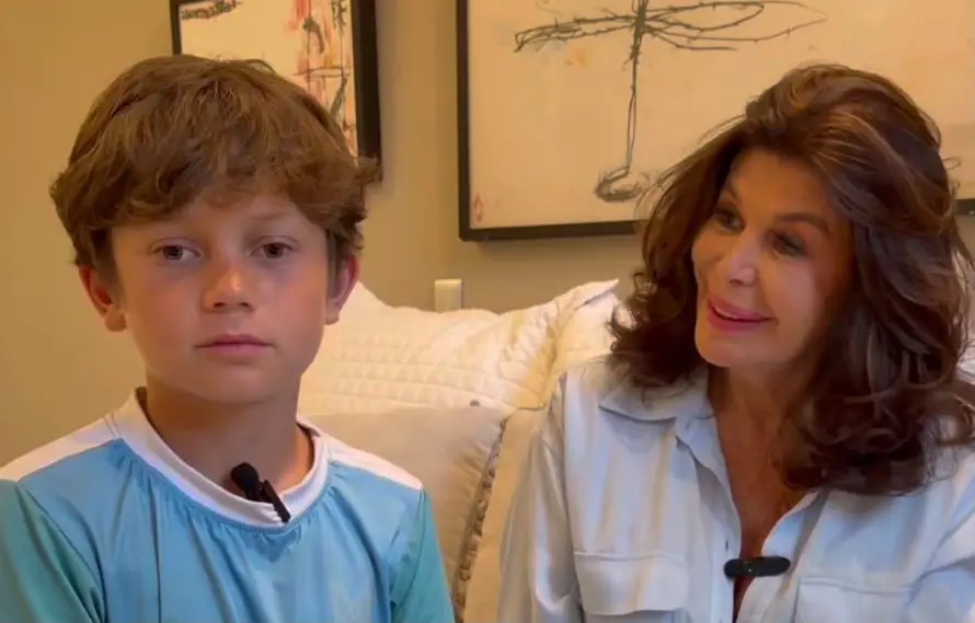 Pequeño nieto de Olga Miranda debuta con línea de ropa deportiva