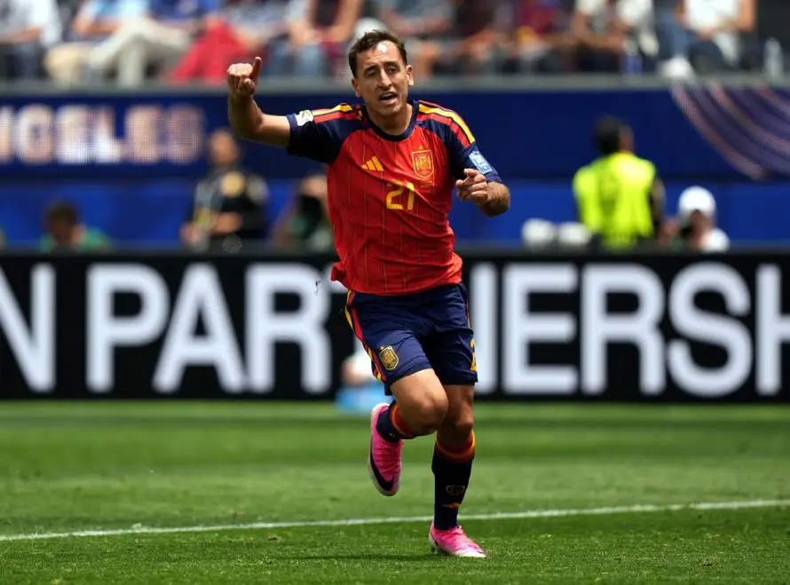 España se impuso con un 3-0 a Austria y clasifica a octavos de final