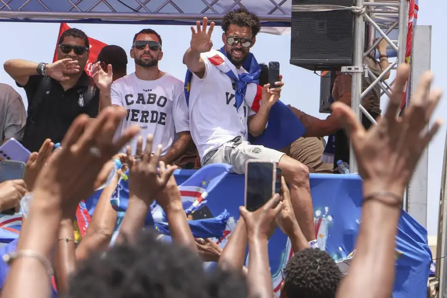 Jugadores de Cabo Verde son recibidos como héroes tras histórica actuación en el Mundial