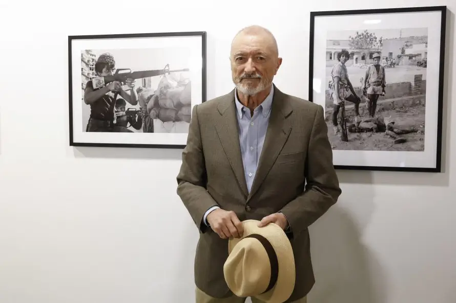 Arturo Pérez-Reverte publicará su nueva novela "La hipótesis más peligrosa"