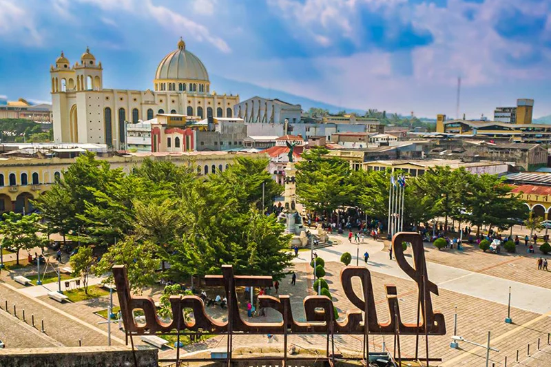 Cadenas hoteleras internacionales evalúan invertir en el centro histórico, según APLAN