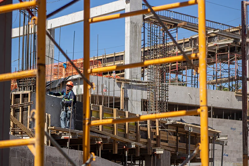 La actividad económica salvadoreña creció 5.2 % en abril, su mayor tasa en cinco meses