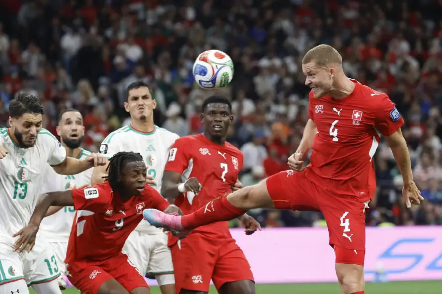 Suiza elimina a Argelia y espera rival entre Colombia y Ghana