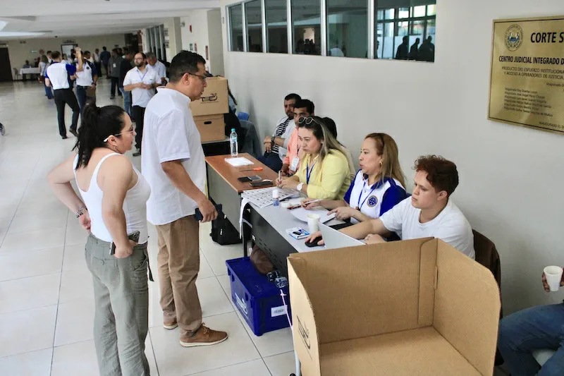 Inicia jornada de votación para elegir candidatos al CNJ y exhortan a abogados a acudir a votar