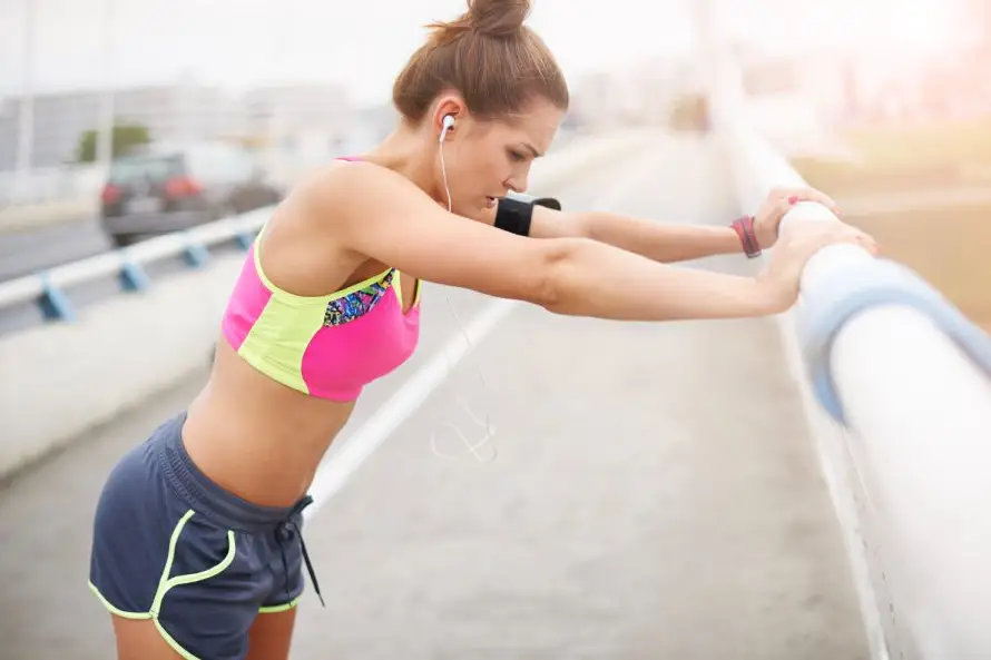 Unos minutos de ejercicio intenso superan los beneficios moleculares de 90 minutos de deporte moderado