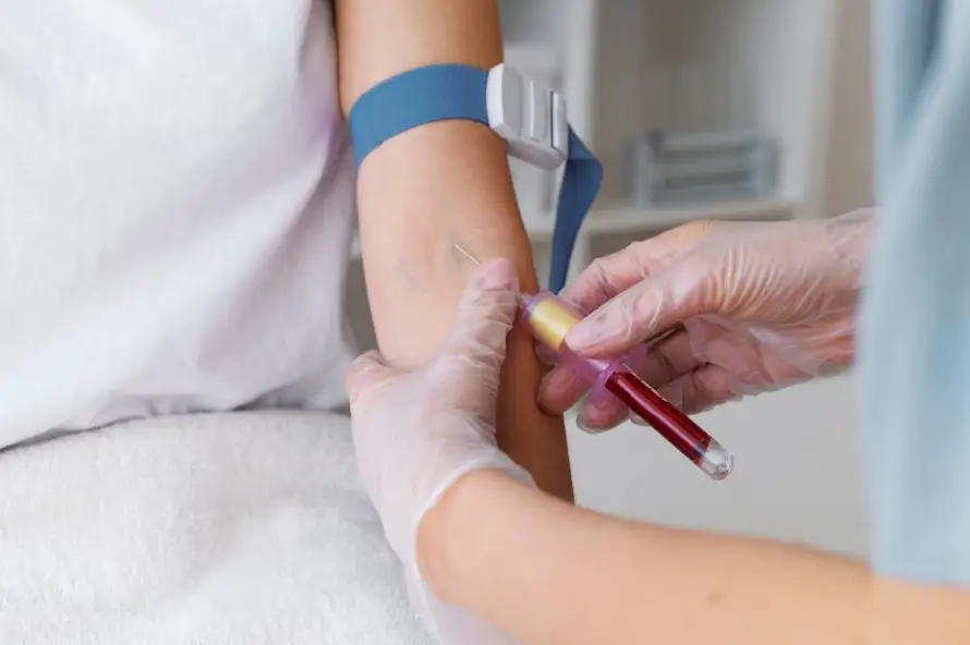 Expertos desmienten los mitos de la donación de sangre: ni requiere ayuno ni debilita las defensas