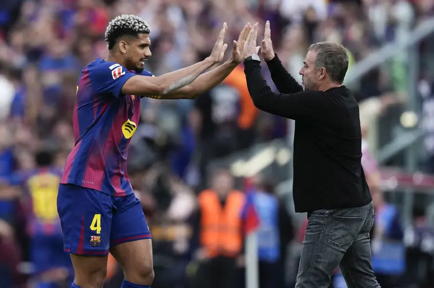 Ronald Araujo jugará la próxima temporada cedido en el Liverpool