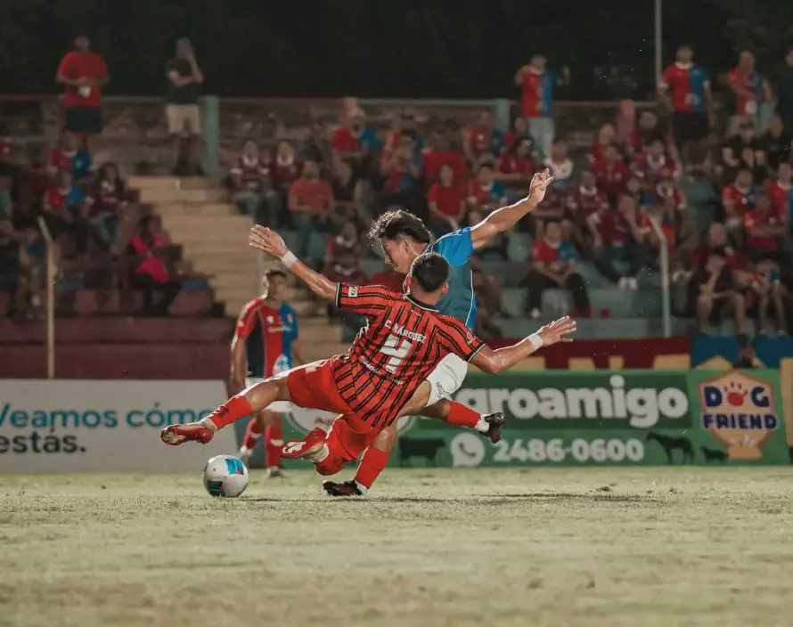 FAS vuelve al triunfo y se queda con el Clásico Nacional ante Águila