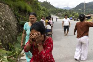 Inundación deja 804 muertos entre Nepal y China