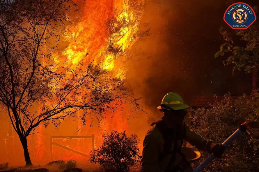 EE. UU. declara la emergencia para lidiar con los incendios sin control en el noroeste