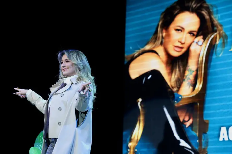 La "Josa" rompe con expectativas ajenas en "Alma de mujer", su próximo disco
