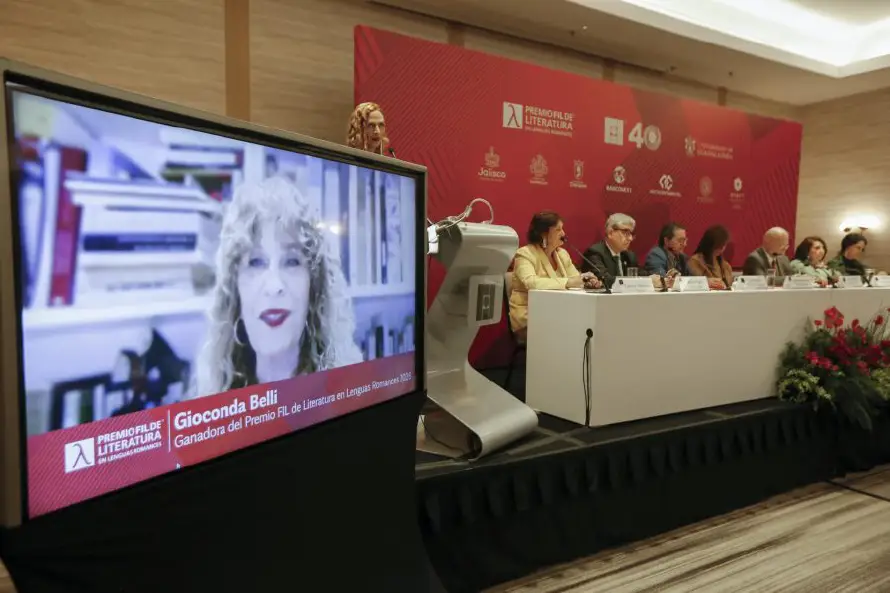 Gioconda Belli: La literatura es una defensa ante la "palabra mecánica" de la IA