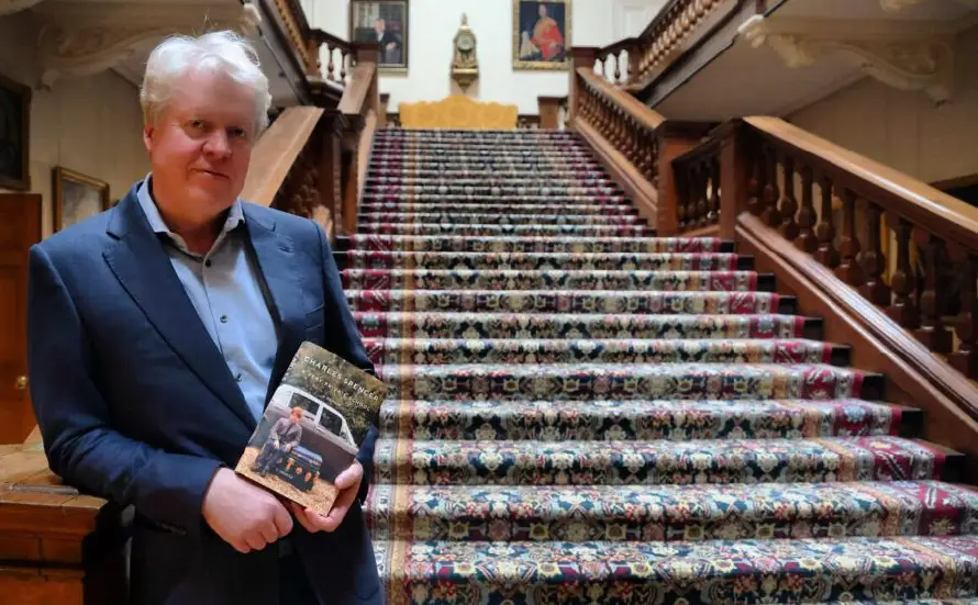 Roban ejemplares del libro sin publicar del hermano de Diana de Gales, en Países Bajos